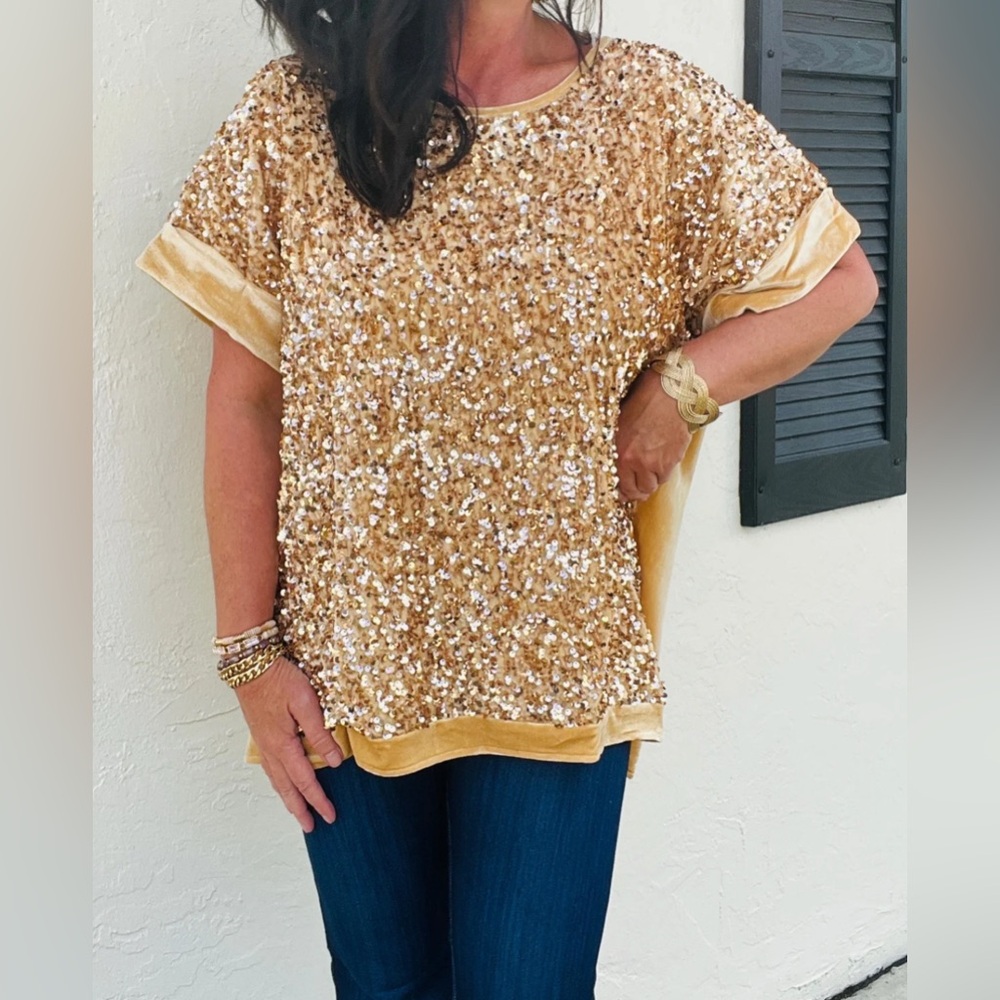 Umgee Gold Sequin Velvet Top - NEW NWT (oversized S)